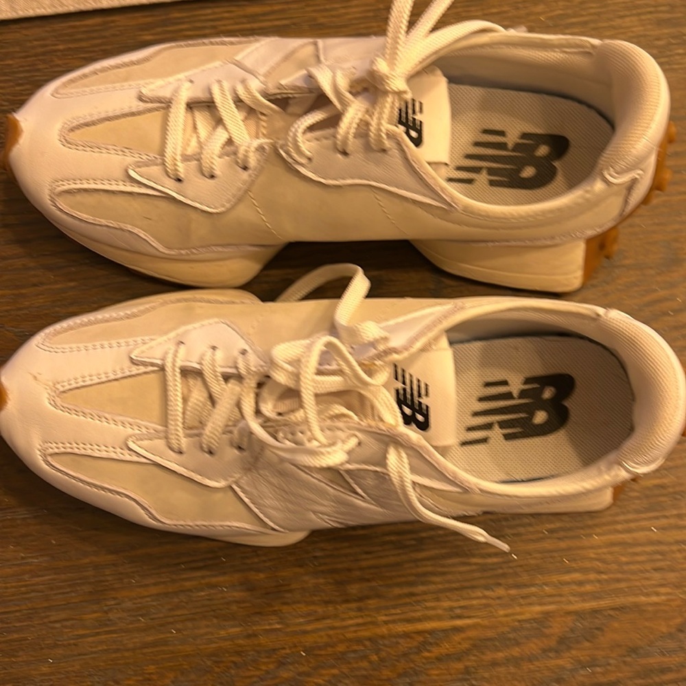 New Balance 327 sz 8M